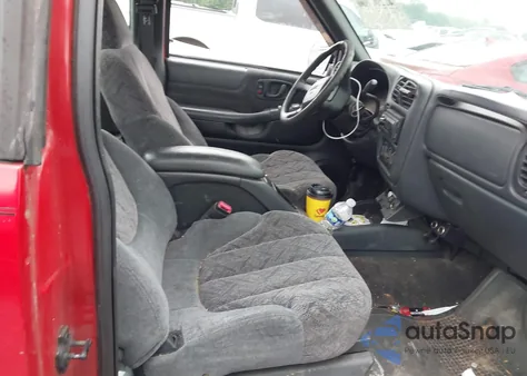 2000 GMC Sonoma Sls из США, поврежденный, VIN 1GTCS19W7YK104411